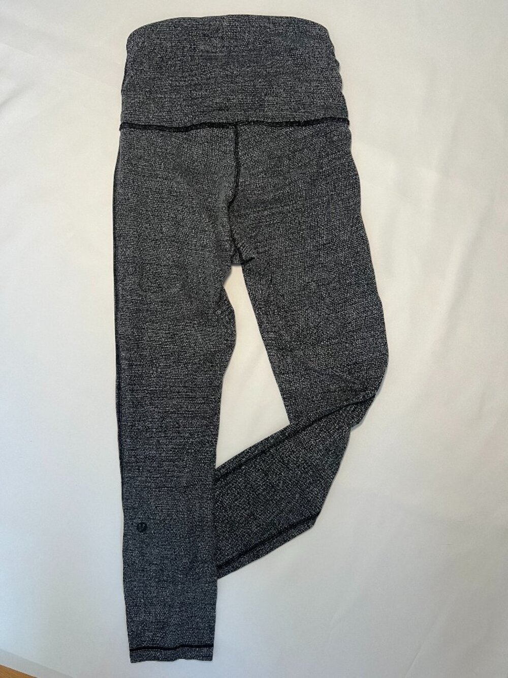 Lululemon Still Mind Crop 23in Leggings NWOT Rare Heathered Black 4